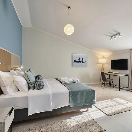 Rivalmare Boutique Hotel