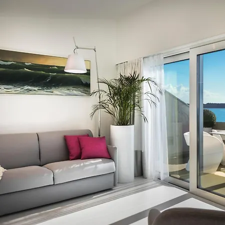 Rivalmare Boutique 4*