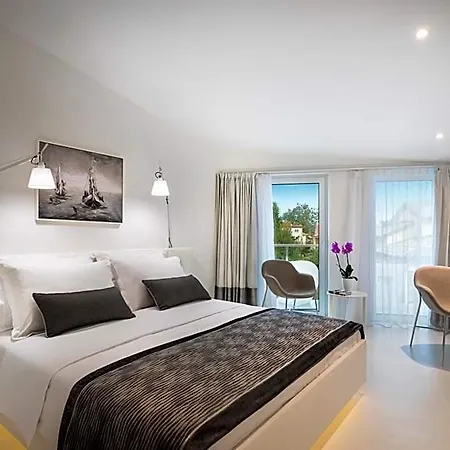 Rivalmare Boutique 4*