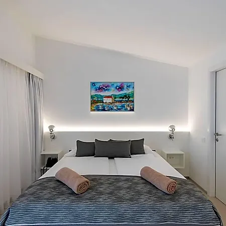 Rivalmare Boutique Hotell 4*